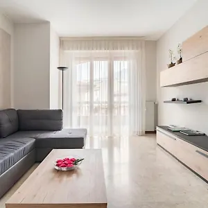 101, Centro Citta Apartment Como